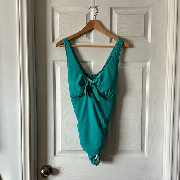 Women’s one-piece bathing suit. Turquoise CUPSHE. NWT 2x. Padded. Tie-back. - Picture 2 of 13